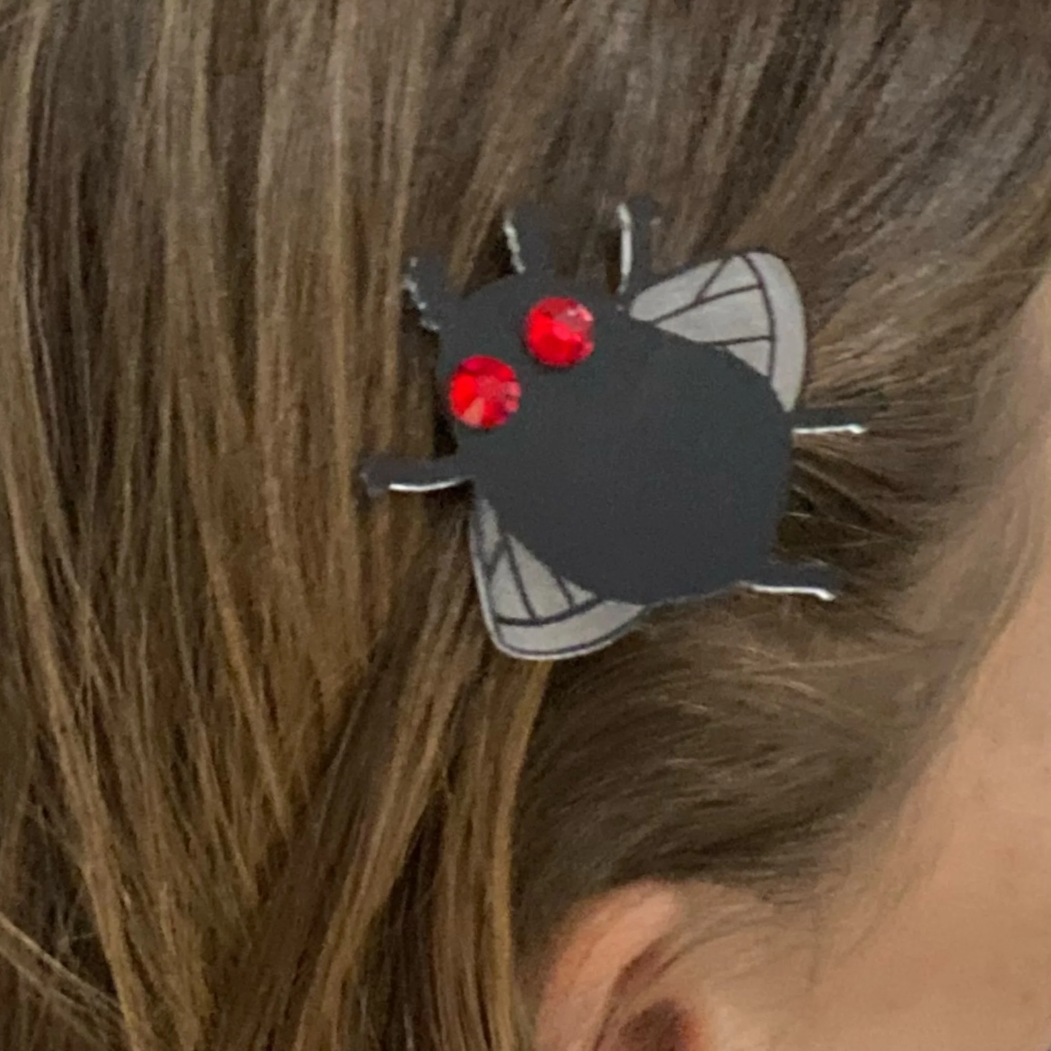 Cryptid Club Mothman Hair Clip - Image 4